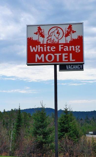 White Fang Motel Wawa Εξωτερικό φωτογραφία